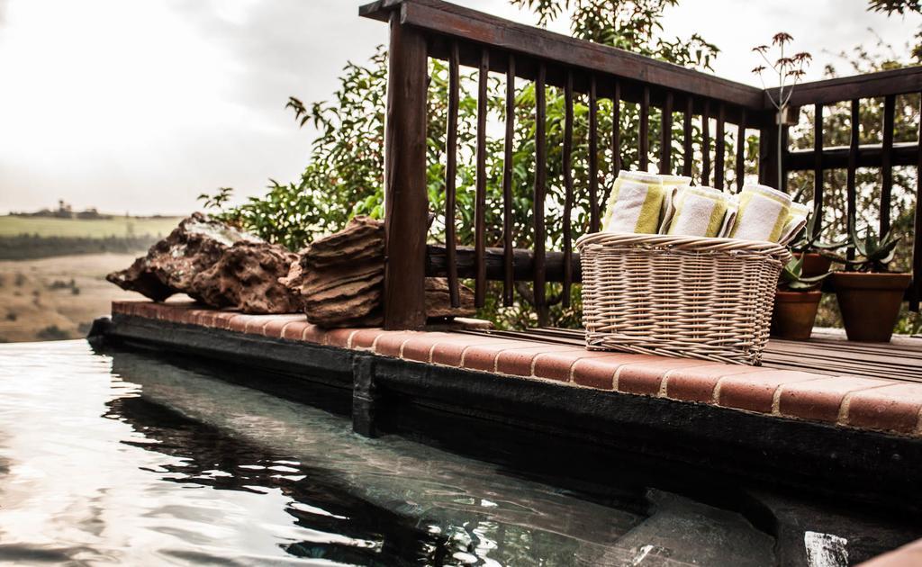 Gwahumbe Game&Spa Mid Illovo Bagian luar foto